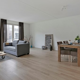 Breda, Menno van Coehoornstraat, 3-kamer appartement - foto 3