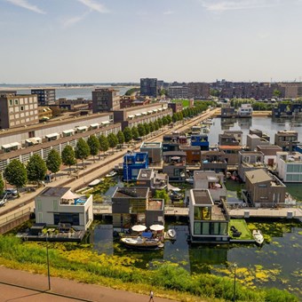 Amsterdam, Brigantijnkade, woonboot - foto 2