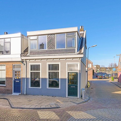 Den Helder, Jan in 't Veltstraat, hoekwoning - foto 1